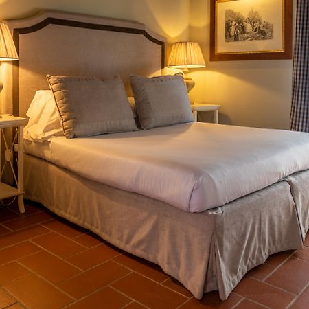 Relais Villa Olmo - Place Of Charme อิมปรูเนตา ภายนอก รูปภาพ